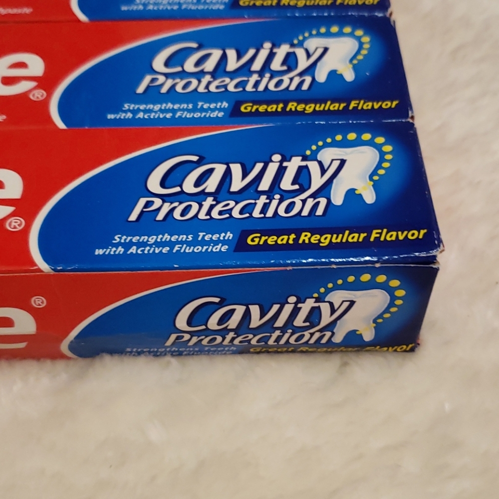 Supreme x Colgate 4 pack Supreme Toothpaste - Picture 3 of 5
